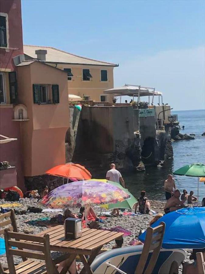 Casa Sulla Spiaggia Di Boccadasse Genoa Exterior photo